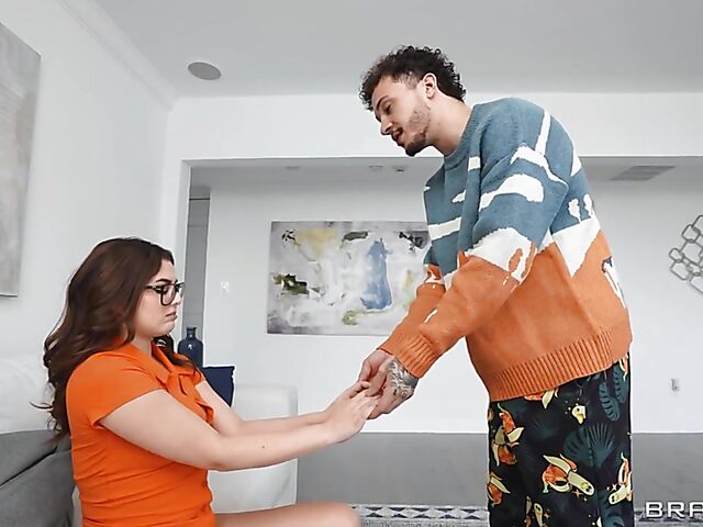 Double penetration dream come true with Avery Jane and Leana Lovings